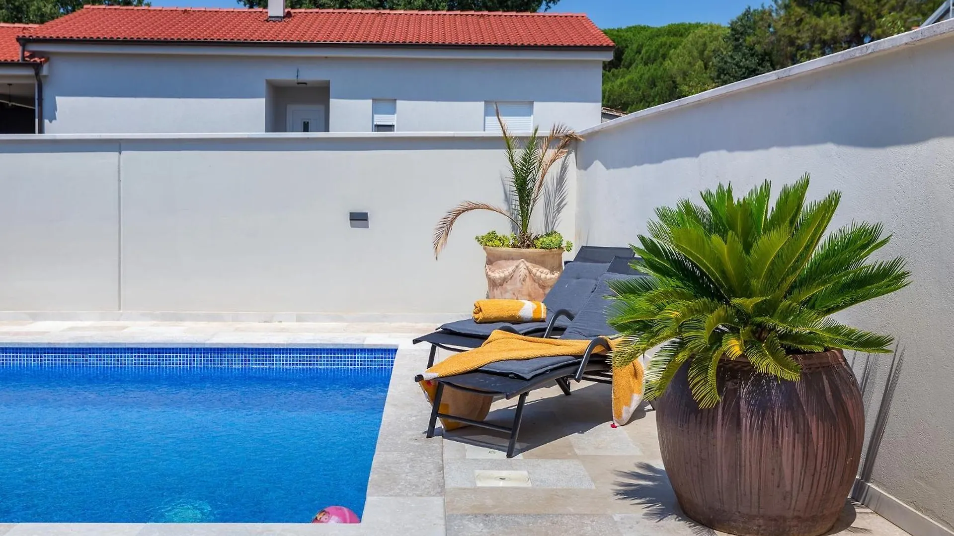 Villa Tena With Private Swimming Pool Medulin