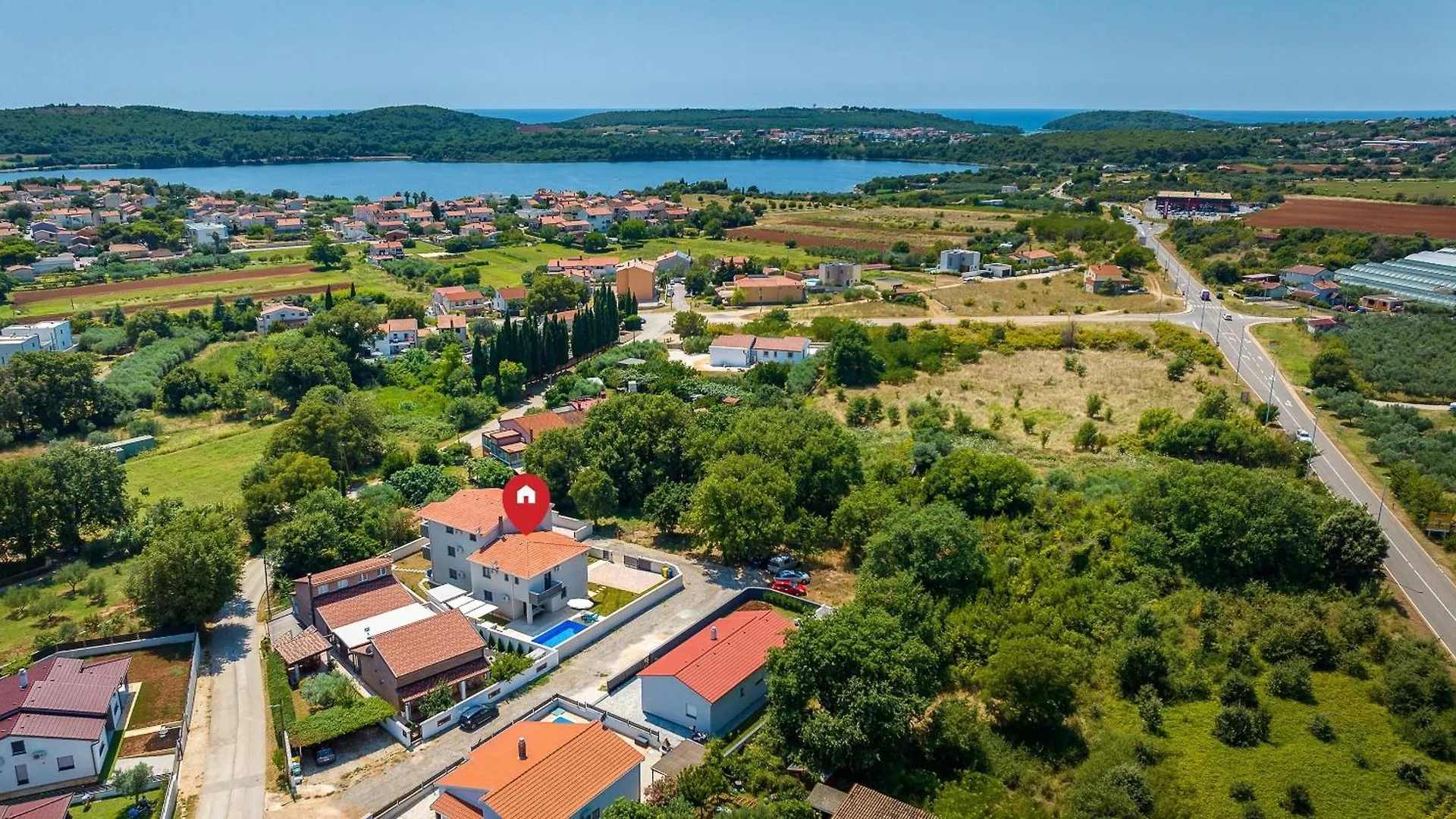 Villa Tena With Private Swimming Pool Медулин Хорватия