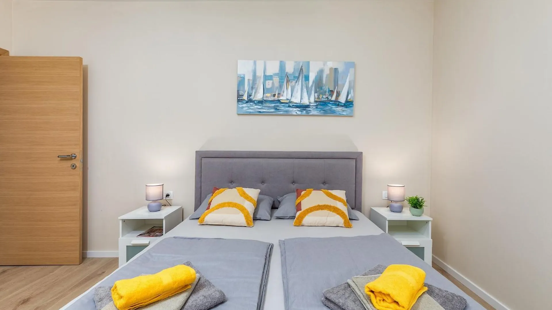 Villa Tena With Private Swimming Pool Медулин Хорватия